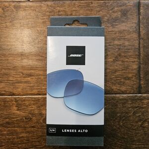 NEW IN ORIGINAL PACKAGING Bose Lenses Alto - S/M Size